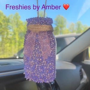 Meet your Posher, Amber